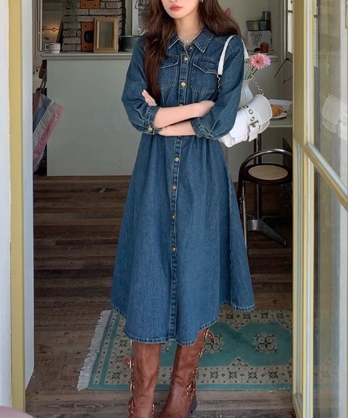 LUCPY(ラクピー)の「ウエストシェイプデニムシャツワンピース(ワンピース・レディース・ブルー・SMALL/MEDIUM/LARGE/X-LARGE)」の1枚目の写真