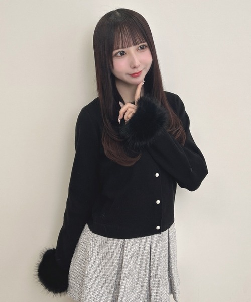INGNI(イング)の「袖フェイクファーニットカーディガン(カーディガン/ボレロ・レディース・アイボリー/ピンク/ブラック・M)」の1枚目の写真