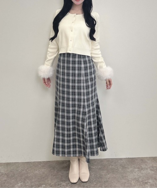 INGNI(イング)の「袖フェイクファーニットカーディガン(カーディガン/ボレロ・レディース・アイボリー/ピンク/ブラック・M)」の12枚目の写真