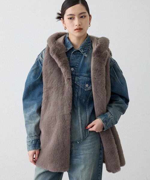 THE PAUSE（ザ ポーズ）の「＜WEB＆一部店舗限定＞【THE PAUSE】フェイクレッキスフードジレ（ベスト・レディース・アイボリー/グレイッシュベージュ・FREE）」の2枚目の写真
