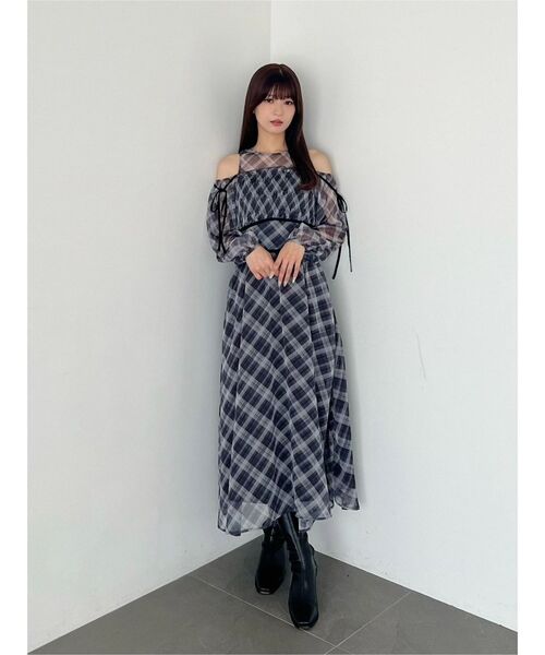 MERCURYDUO(マーキュリーデュオ)の「チェックシャーリングワンピース(ワンピース・レディース・ブラック/ブラウン・FREE)」の8枚目の写真