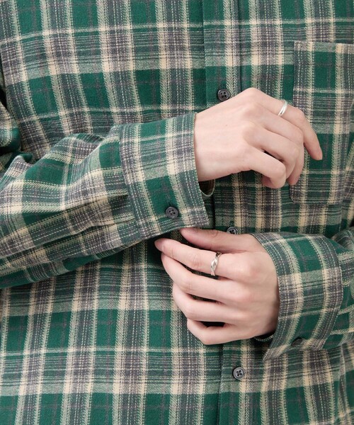 CIYOT(シヨウト)の「【CIYOT】ビエラ チェック / 無地 ルーズシルエット レギュラーカラーシャツ<保温>(シャツ/ブラウス・メンズ・ブラック/ダークネイビー/スミクロ/ブラウン/アイボリー/グリーン・L/M/S)」の11枚目の写真