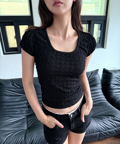 4INT.（フォイント）の「パフスリーブ リンクル オフショルダー 半袖 クロップド Tシャツ（Tシャツ/カットソー・メンズ・ホワイト/ブラック・FREE）」の13枚目の写真