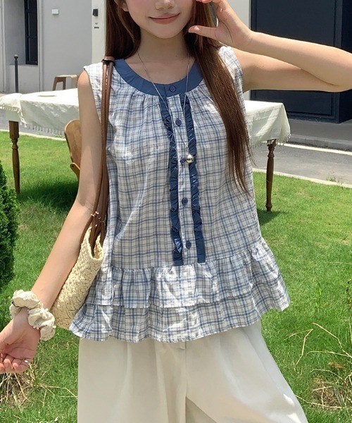 FAVORITO(ファヴォリート)の「ノースリーブチェック柄トップス(シャツ/ブラウス・レディース・ピンク/イエロー/ブルー・S/M/L)」の5枚目の写真