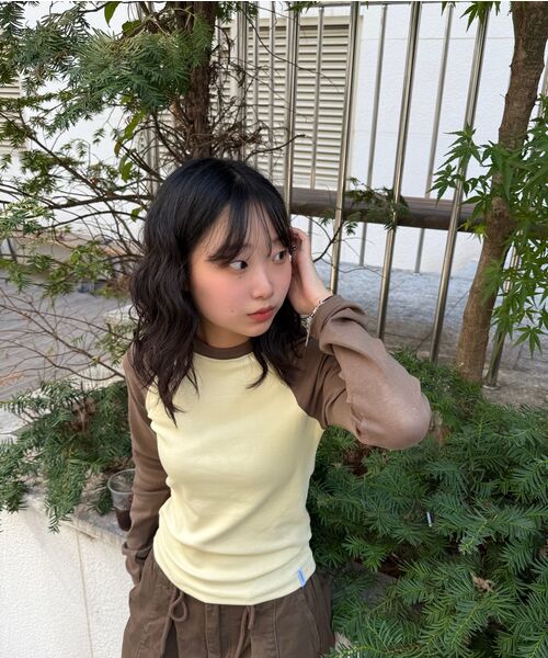 MELLOTORY(メロートリー)の「ツートーンラグランTシャツ (2色)(Tシャツ/カットソー・レディース・ブラウン/レモンイエロー・FREE)」の7枚目の写真