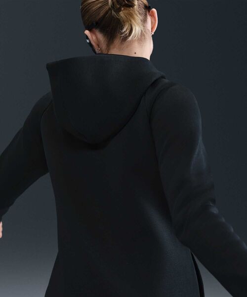 NIKE(ナイキ)の「ナイキ スポーツウェア テック フリース ウィンドランナー ウィメンズ フルジップ パーカー / Nike Sportswear Tech Fleece Windrunner Women's Full-Zip Hoodie HV6748-010 Black(パーカー・レディース・ブラック・XL)」の2枚目の写真