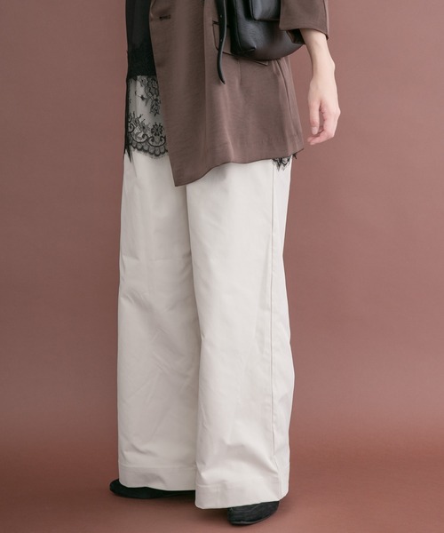 ITEMS URBANRESEARCH(アイテムズ アーバンリサーチ)の「イージータックパンツ(その他パンツ・レディース・ネイビー/ベージュ/ホワイト系その他・FREE)」の9枚目の写真