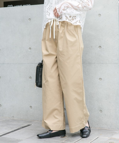ITEMS URBANRESEARCH(アイテムズ アーバンリサーチ)の「イージータックパンツ(その他パンツ・レディース・ネイビー/ベージュ/ホワイト系その他・FREE)」の17枚目の写真