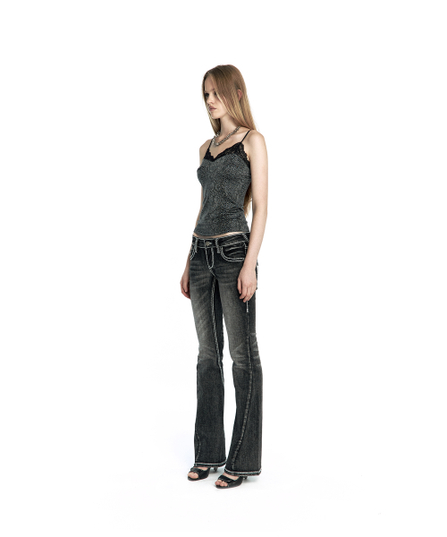 KASHIKO(カシコ)の「Western Curve Embroidery Jeans Black(デニムパンツ・レディース・その他・SMALL/MEDIUM)」の2枚目の写真