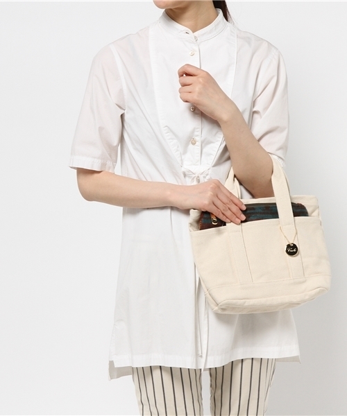 Bou Jeloud（ブージュルード）の「ポーチ付きキャンバストート（トートバッグ・レディース・アイボリー・FREE）」の13枚目の写真