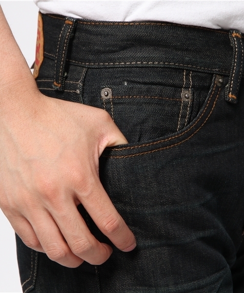 Levi's（リーバイス）の「505(TM)-レギュラーフィット/ FUME（デニムパンツ・メンズ・ダークインディゴブルー・W33 L32/W34 L32/W29 L32/W30 L32/W28 L32/W31 L32/W32 L32）」の9枚目の写真
