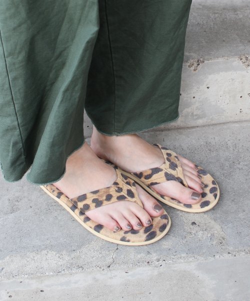 ISLAND SLIPPER（アイランドスリッパ）の「【ISLAND SLIPPER/アイランドスリッパ】PT203#（サンダル・レディース・オレンジ/チャコールグレー/ネイビー/ウッド/キャメル/ピンク系その他・6/5）」の3枚目の写真