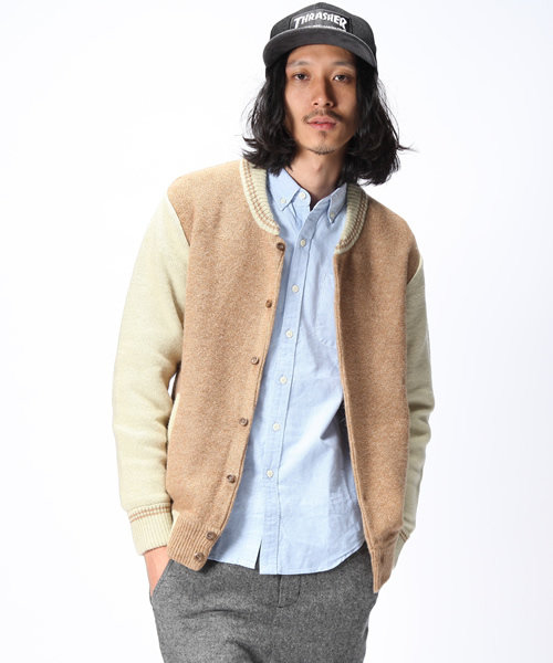 WEGO(ウィゴー)の「配色ニットスタジャン(スタジャン・メンズ・ライトグレー/ネイビー/キャメル・MEDIUM/LARGE)」の7枚目の写真