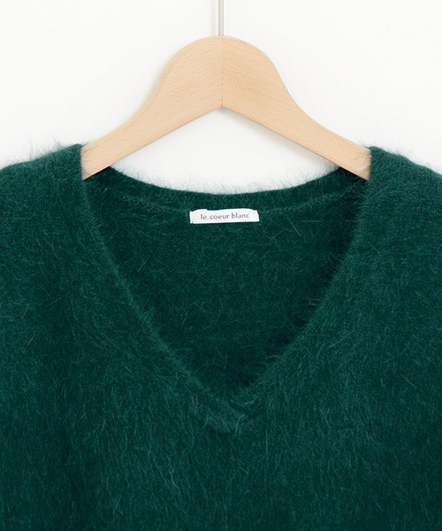 le.coeur blanc(ルクールブラン)の「アンゴラVネックニットプルオーバー(ニット/セーター・レディース・ライトグレー/ベージュ/ダークグリーン・FREE)」の8枚目の写真