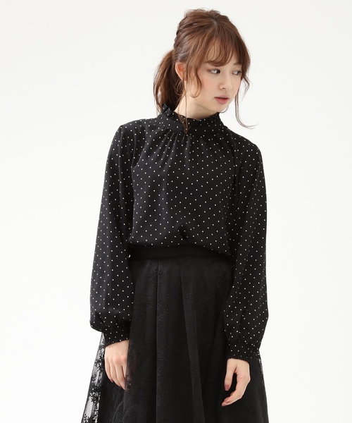 Honeys（ハニーズ）の「【水玉/ドット/無地】ハイネックブラウス（シャツ/ブラウス・レディース・アイボリー/ホワイト系その他/ブラック系その他/ブルー系その他・S/M/L）」の4枚目の写真