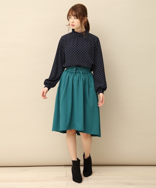 Honeys（ハニーズ）の「【水玉/ドット/無地】ハイネックブラウス（シャツ/ブラウス・レディース・アイボリー/ホワイト系その他/ブラック系その他/ブルー系その他・S/M/L）」の8枚目の写真