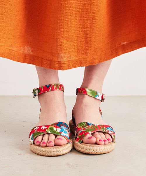 ORiental TRaffic（オリエンタルトラフィック）の「春夏★クロスジュートサンダル★8226（サンダル・レディース・ブラック/レインボー/イエロー・LL/M/3L/SS/S/L）」の3枚目の写真