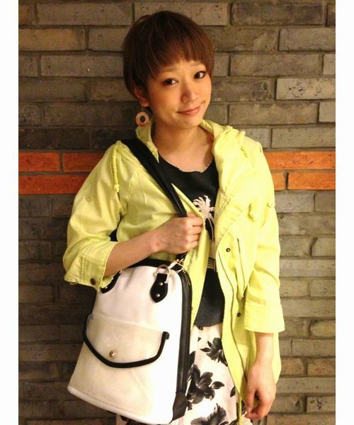 CIAOPANIC(チャオパニック)の「【Ciaopanic】2WAYバイカラーBAG(バックパック/リュック・レディース・ブラック×ホワイト/ベージュ系その他/ホワイト×ブルー・FREE)」の12枚目の写真