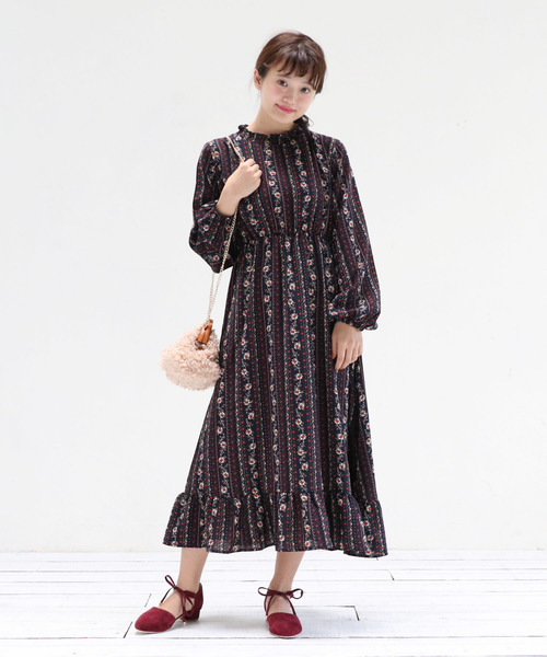 OLIVE des OLIVE(オリーブデオリーブ)の「ボヘミアンストライププチハイワンピース(ワンピース・レディース・ネイビー/レッド/キャメル・FREE)」の2枚目の写真