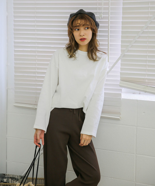 select MOCA（セレクトモカ）の「コットンルーズカットソー/長袖ルーズシルエットプルオーバー（Tシャツ/カットソー・レディース・ホワイト/ブラック/ブルー・FREE）」の14枚目の写真