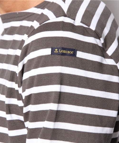 SHIPS（シップス）の「LEMINOR: マリンボーダー バスクシャツ（Tシャツ/カットソー・メンズ・グレー/パープル/ネイビー/チャコールグレー・SMALL/MEDIUM/LARGE/X-SMALL）」の5枚目の写真