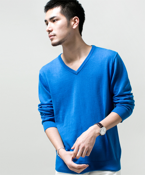 NANO universe（ナノユニバース）の「白金（プラチナ）ニットV-neck