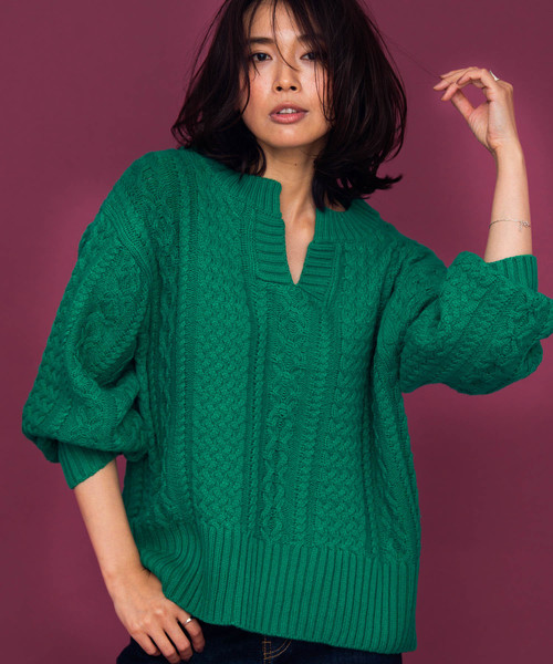 Aunt Marie's（アントマリーズ）の「AUNT MARIE'S キーネックケーブルニット（ニット/セーター・レディース・ライトブルー/ベージュ/ブラウン/グリーン/ナチュラル・FREE）」の8枚目の写真