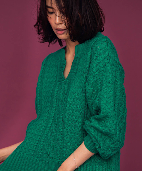 Aunt Marie's（アントマリーズ）の「AUNT MARIE'S キーネックケーブルニット（ニット/セーター・レディース・ライトブルー/ベージュ/ブラウン/グリーン/ナチュラル・FREE）」の9枚目の写真