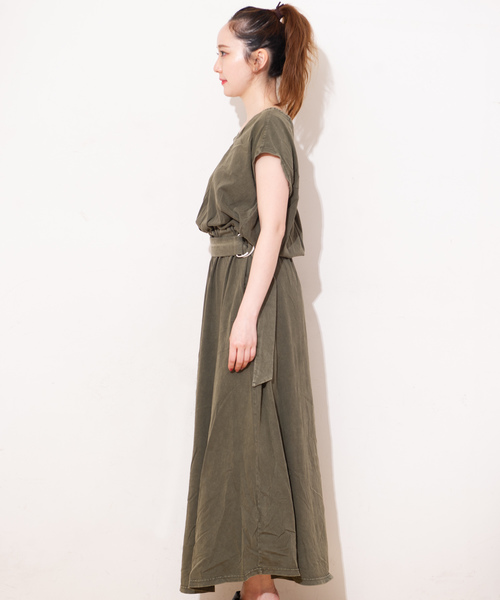 ROGER AND RAW（ロジャーアンドロウ）の「Roger&Raw/両VギャザーロングOP（ワンピース・レディース・ベージュ/ネイビー/カーキ/スミクロ・M）」の15枚目の写真