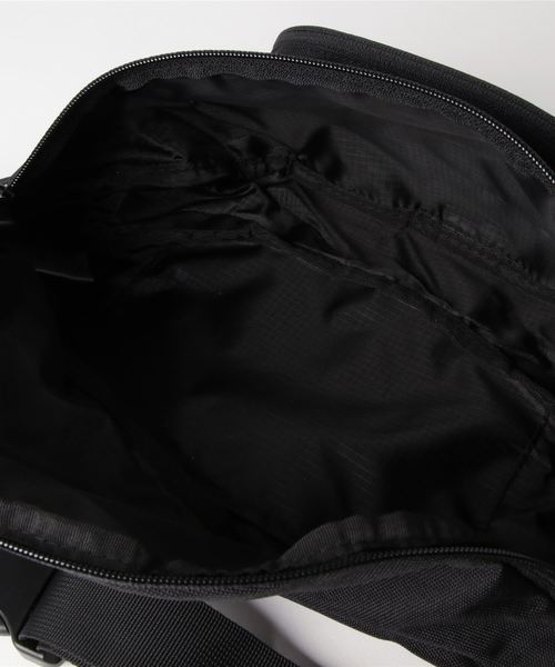 BEN DAVIS(ベンデイビス)の「BEN DAVIS POCKET BODYBAG(ボディバッグ/ウエストポーチ・メンズ・ブラック/ブラック×レッド/ブラック×パープル/ブラック×イエロー・FREE)」の6枚目の写真