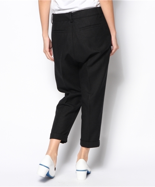 alcali（アルカリ）の「【菊池亜希子ムック マッシュvol.6掲載】 nota della mano sinistra /  杢起毛　センタープレスパンツ（その他パンツ・レディース・ブラック/グレー/ネイビー・2/3）」の5枚目の写真