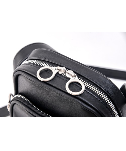 DEVICE（デバイス）の「レザータッチ スクエア ミニショルダーバッグ（ショルダーバッグ・メンズ・ブラック・FREE）」の13枚目の写真