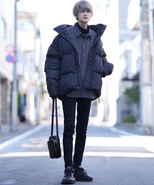 DEVICE（デバイス）の「レザータッチ スクエア ミニショルダーバッグ（ショルダーバッグ・メンズ・ブラック・FREE）」の2枚目の写真