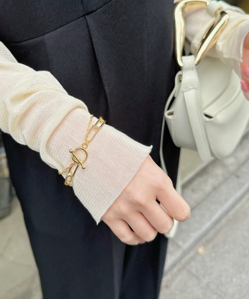 iso(イソ)の「ボリュームチェーンレイヤードブレスレット(ブレスレット・レディース・ゴールド/シルバー・FREE)」の6枚目の写真