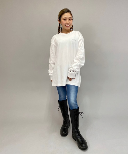 NEW ERA(ニューエラ)の「NEW ERA/ニューエラ 高橋愛コラボ ビッグシルエット ワンポイントロンT 12674273(Tシャツ/カットソー・レディース・ホワイト・L/M)」の8枚目の写真