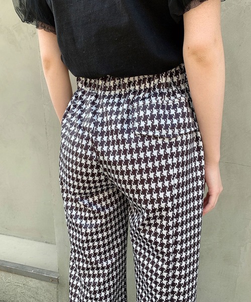 Voyage titty&Co.PETIT（ボヤージュティティアンドコープチ）の「【Voyage titty&Co.】チェックベルスリットPT（その他パンツ・レディース・ブラック・SMALL/MEDIUM）」の2枚目の写真