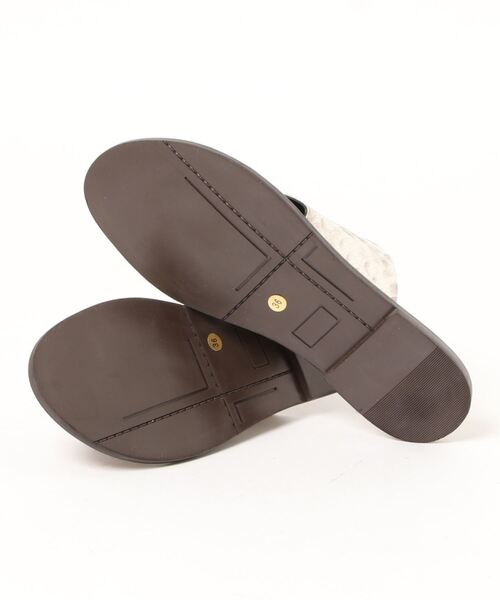 HELIOPOLE（エリオポール）の「Nuovo Nicar:フラットサンダル（サンダル・レディース・グレー・38/37/36）」の2枚目の写真