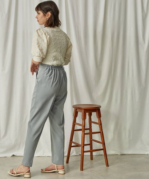 Amourire(アムリール)の「センターラインテーパードPT(その他パンツ・レディース・ベージュ/グレー/サックスブルー/ピンク・M)」の5枚目の写真