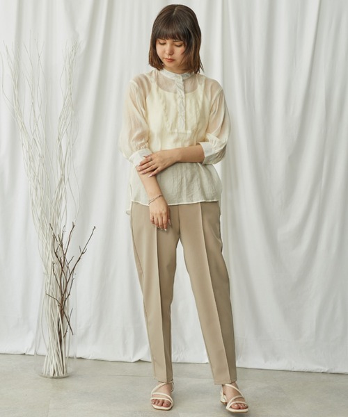 Amourire(アムリール)の「センターラインテーパードPT(その他パンツ・レディース・ベージュ/グレー/サックスブルー/ピンク・M)」の6枚目の写真