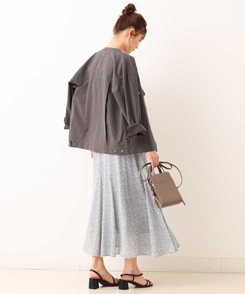 a.v.v（アーヴェヴェ）の「リネン混シャツブルゾン（ノーカラー