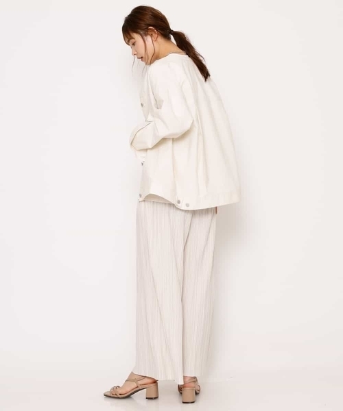 a.v.v（アーヴェヴェ）の「リネン混シャツブルゾン（ノーカラー