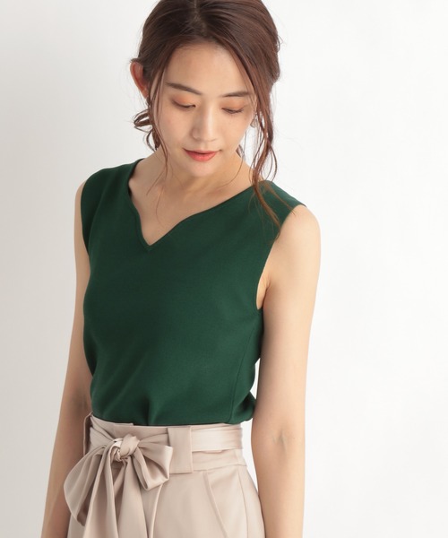 Andemiu（アンデミュウ）の「デコルテ美人ハートネックニットノースリ―ブ948834（Tシャツ/カットソー・レディース・チャコールグレー/ブラック/グリーン・FREE）」の3枚目の写真