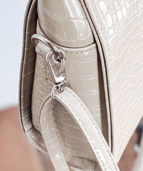 Per sist ence（パーシエンス）の「Per sist ence/パーシエンス　クロコ型押しショルダーバッグ（ショルダーバッグ・レディース・ブラウン/アイボリー・FREE）」の9枚目の写真