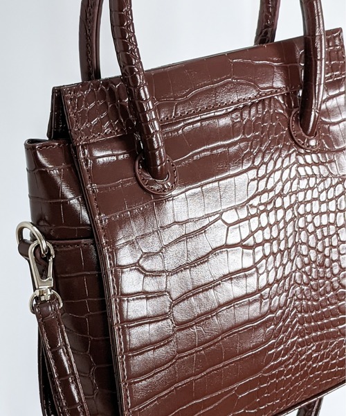 Per sist ence（パーシエンス）の「Per sist ence/パーシエンス　クロコ型押しショルダーバッグ（ショルダーバッグ・レディース・ブラウン/アイボリー・FREE）」の15枚目の写真