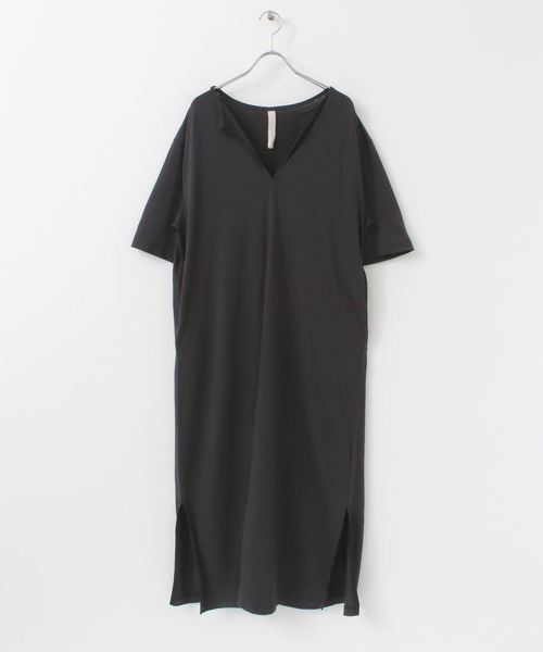 siiwa（シーワ）の「siiwa　リネンエステルスキッパーワンピース（ワンピース・レディース・ナチュラル/ネイビー・ONE）」の2枚目の写真