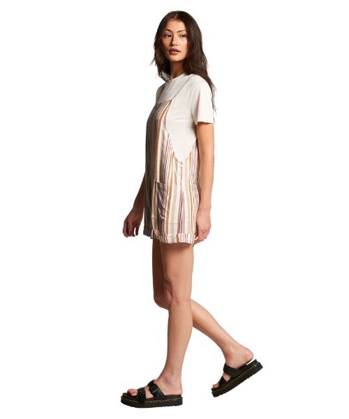 VOLCOM（ボルコム）の「CANT BE TAMED ROMPER（サロペット/オーバーオール・レディース・ホワイト・X-SMALL）」の5枚目の写真