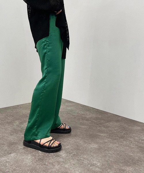 apres jour mignon（アプレジュールミニョン）の「サテンイージーパンツ【ZOZOTOWN限定アイテム】【6PO】（その他パンツ・レディース・グリーン/ブルー/オレンジ・X-LARGE/MEDIUM/SMALL）」の6枚目の写真