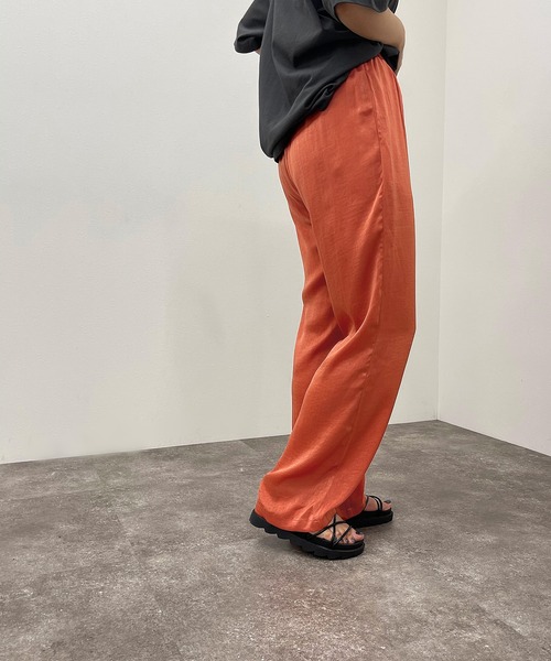 apres jour mignon（アプレジュールミニョン）の「サテンイージーパンツ【ZOZOTOWN限定アイテム】【6PO】（その他パンツ・レディース・グリーン/ブルー/オレンジ・X-LARGE/MEDIUM/SMALL）」の19枚目の写真