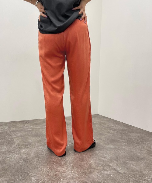 apres jour mignon（アプレジュールミニョン）の「サテンイージーパンツ【ZOZOTOWN限定アイテム】【6PO】（その他パンツ・レディース・グリーン/ブルー/オレンジ・X-LARGE/MEDIUM/SMALL）」の20枚目の写真