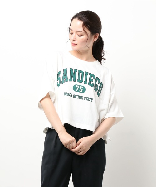 INGNI（イング）の「カレッジショート丈Tシャツ（Tシャツ/カットソー・レディース・オフホワイト/グレー/グリーン・M）」の2枚目の写真
